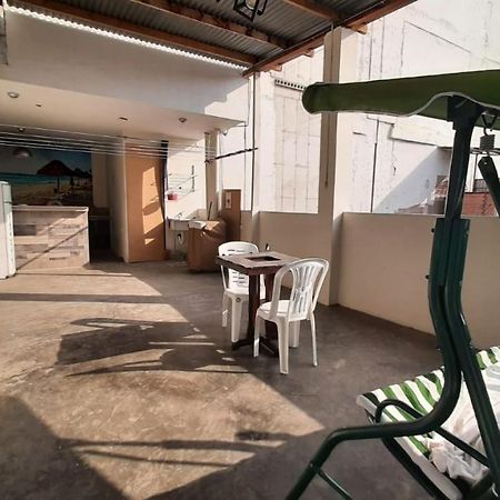 Guest House ตุมเบส ภายนอก รูปภาพ