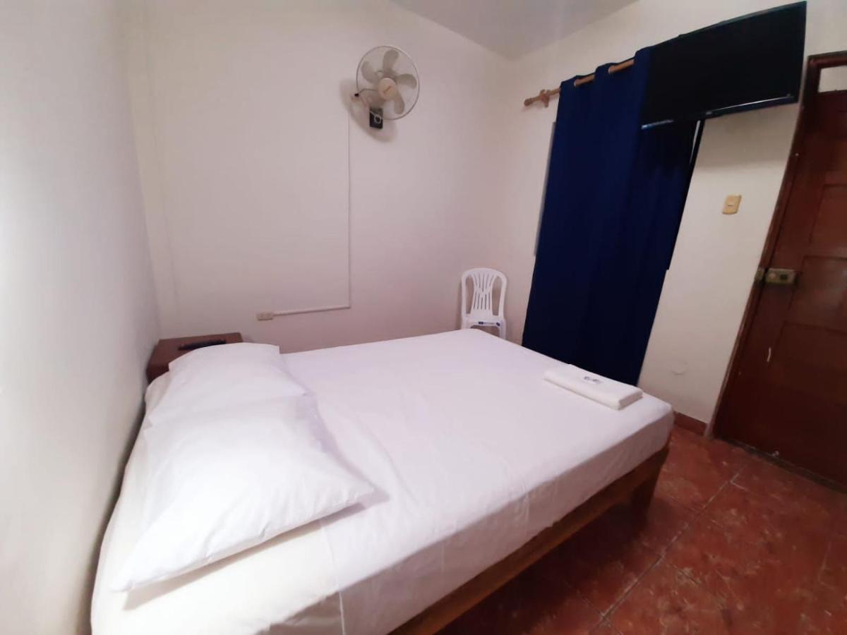 Guest House ตุมเบส ภายนอก รูปภาพ