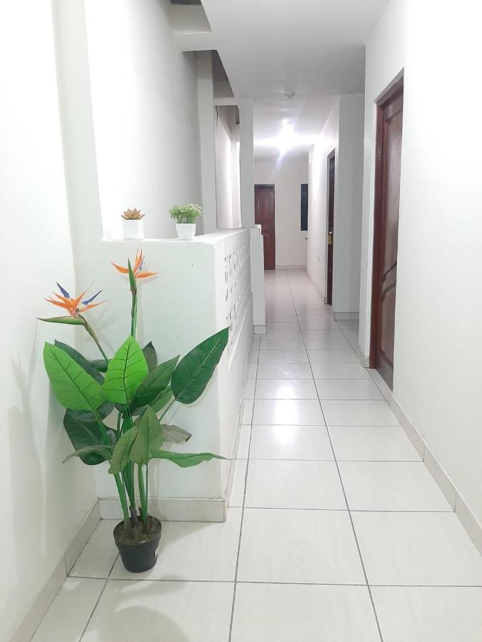 Guest House ตุมเบส ภายนอก รูปภาพ