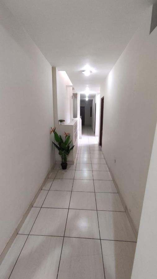 Guest House ตุมเบส ภายนอก รูปภาพ