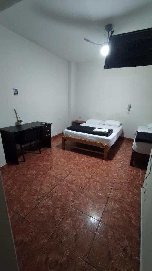 Guest House ตุมเบส ภายนอก รูปภาพ