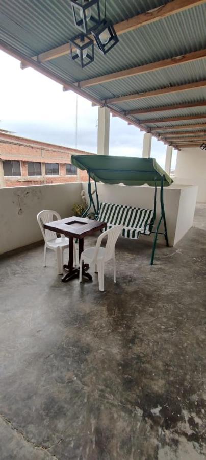 Guest House ตุมเบส ภายนอก รูปภาพ